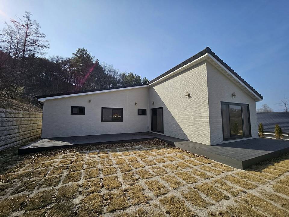 충북 충주 세련된 3룸 전원주택 매매 (1).jpg