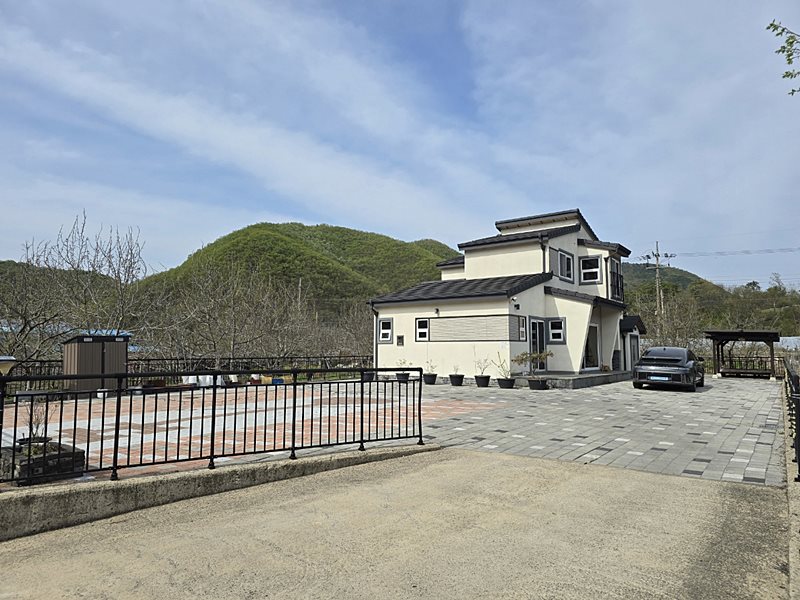 충북 영동 아주 멋진 전원주택 목조주택 매매 (1).jpg