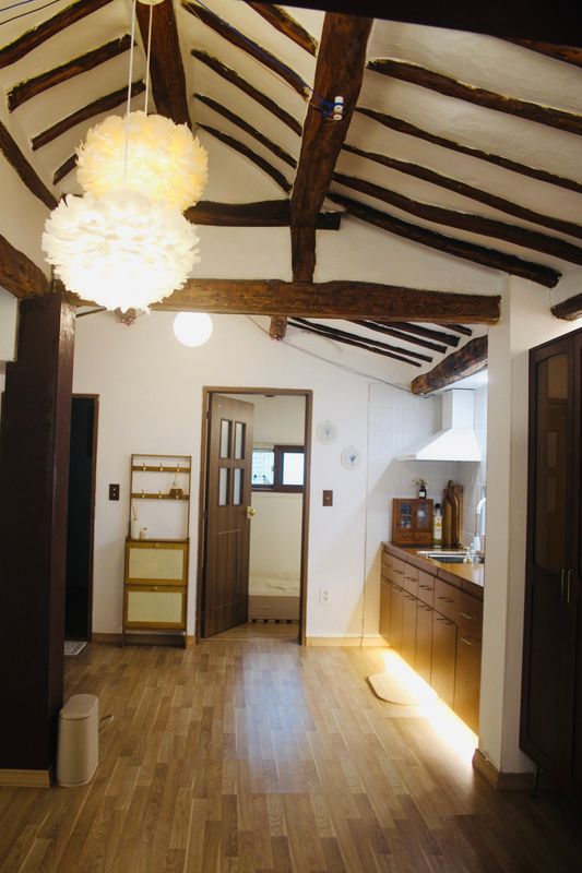 경기도 안성 서까래 시골집 매매 감성 숙소 매매 (6).jpg