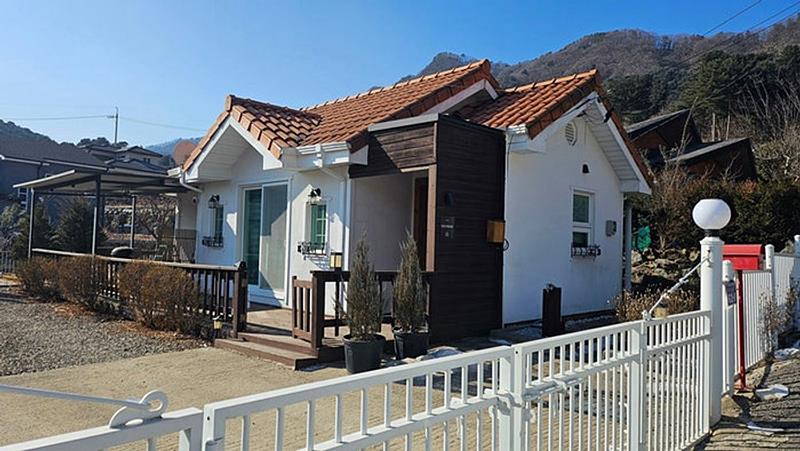 경기도 가평 예쁜 전원주택 매매 세컨하우스 매매 (1).jpg