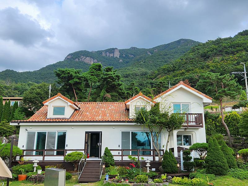 충남 금산 힐링 전원주택 매매 고급 주택 매매 (2).jpg