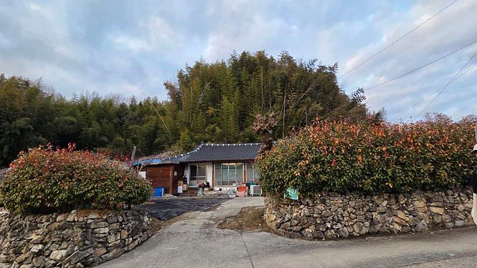 경남 함양 시골집 매매 돌담 예쁜 촌집 매매 (1).jpg